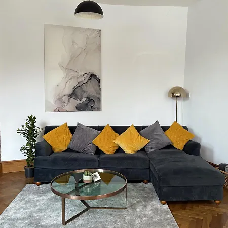 Stylish 1-bedroom In Chapel Allerton With Free Parking Апартаменти *